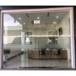 Cửa kính cường lực 3