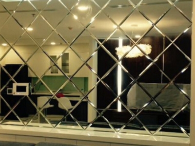 Tiêu chí cần biết khi lựa chọn kính ốp tường trang trí