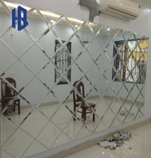 Kính ốp trang trí 2