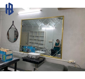 Kính ốp trang trí 3